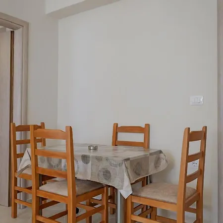 Marin Lägenhet Sarandë